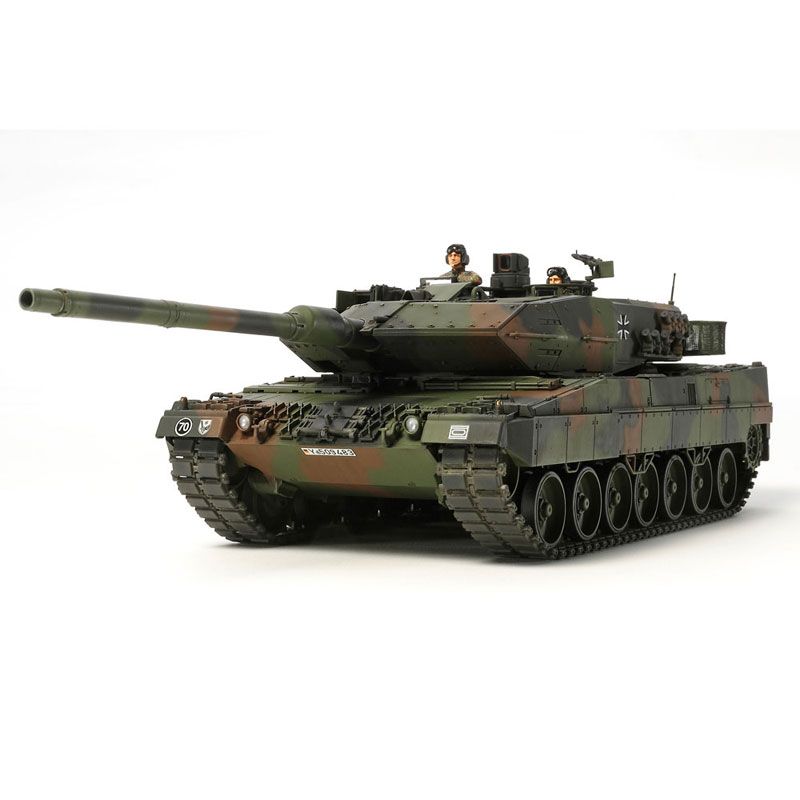 Tamiya: 1/35 Leopard 2 A6 Main Battle Tank - Warhaus