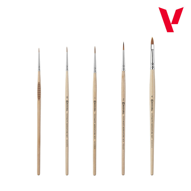 Vallejo: Ultimate Miniature Set - Paint & Brushes (5)