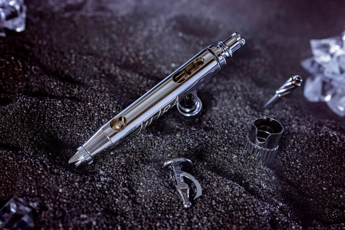Harder & Steenbeck: ULTRA 2024 Airbrush - 0.45mm Needle 5ml Cup - Warhaus