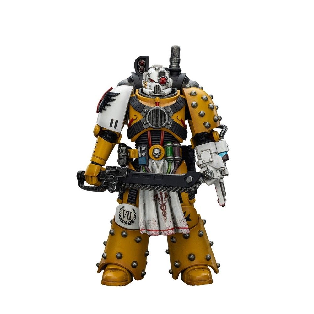 Warhammer Collectibles: 1/18 Scale Imperial Fists Legion Apothecary