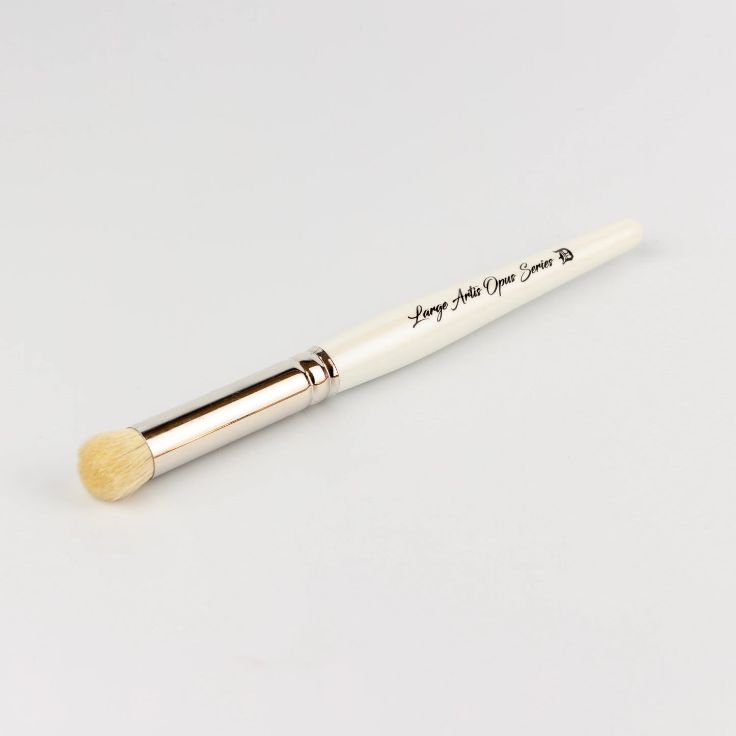 Artis Opus: Series D Brush