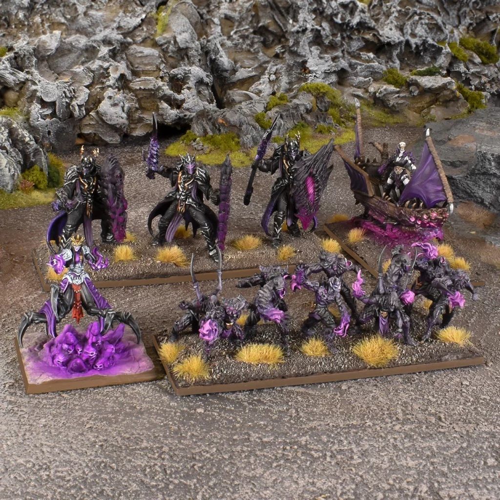 Kings of War: Champions - La'theal Voidheart Company Box - Warhaus